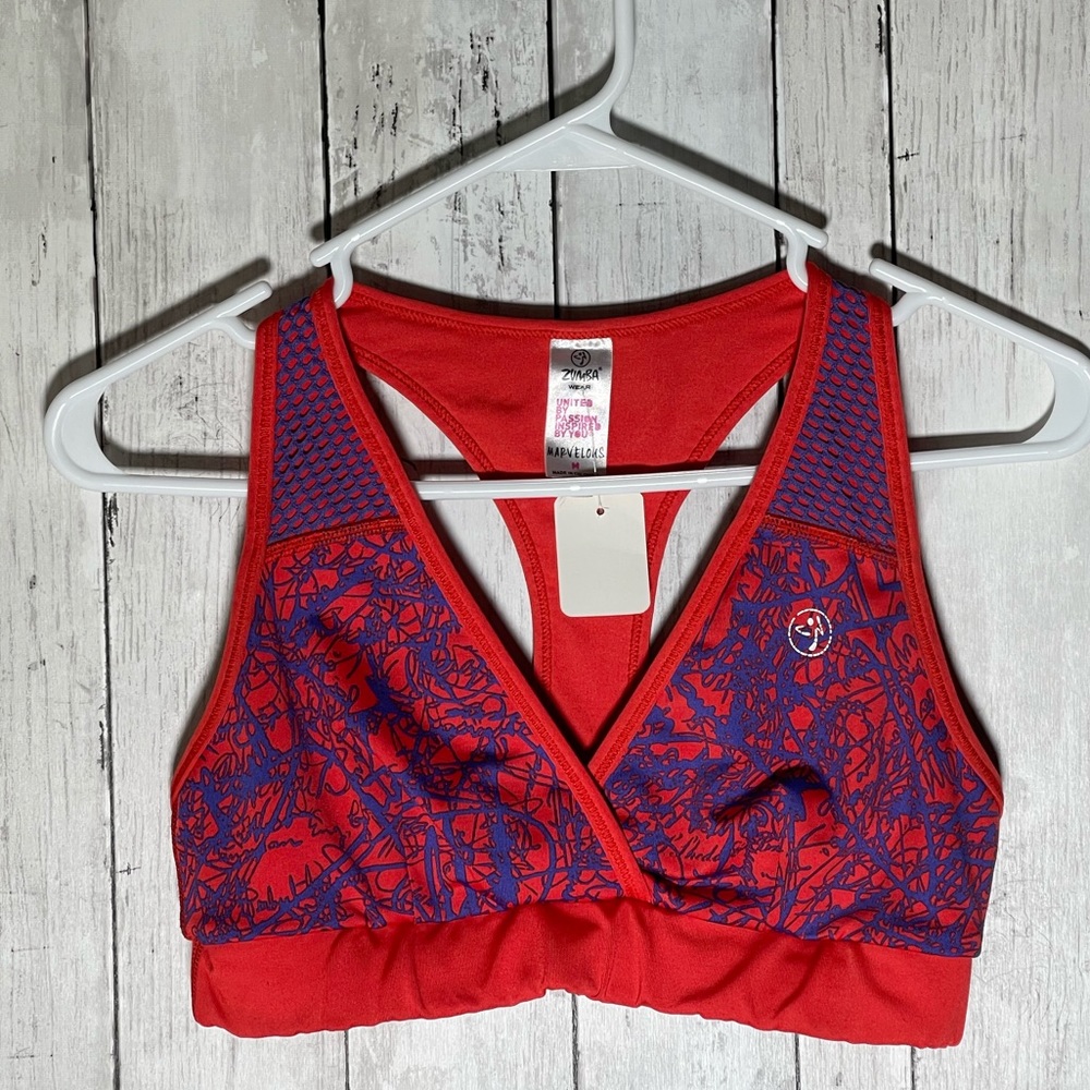 Zumba Scribble V Bra - Size Marvelous Medium - Rev Me Up Red